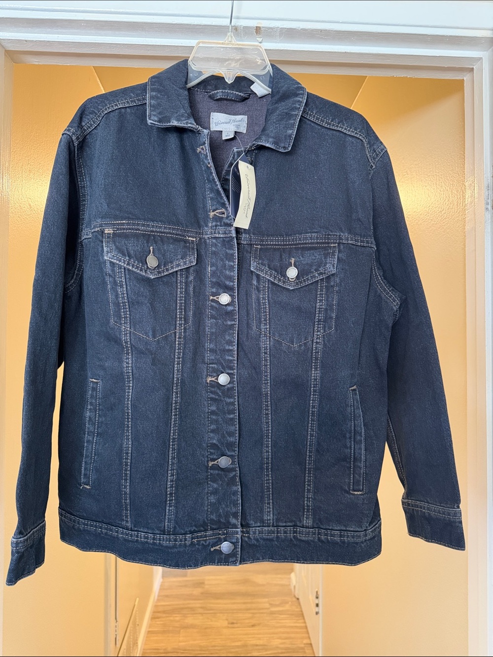NWT Universal Threads Dark Denim Jacket Size Small